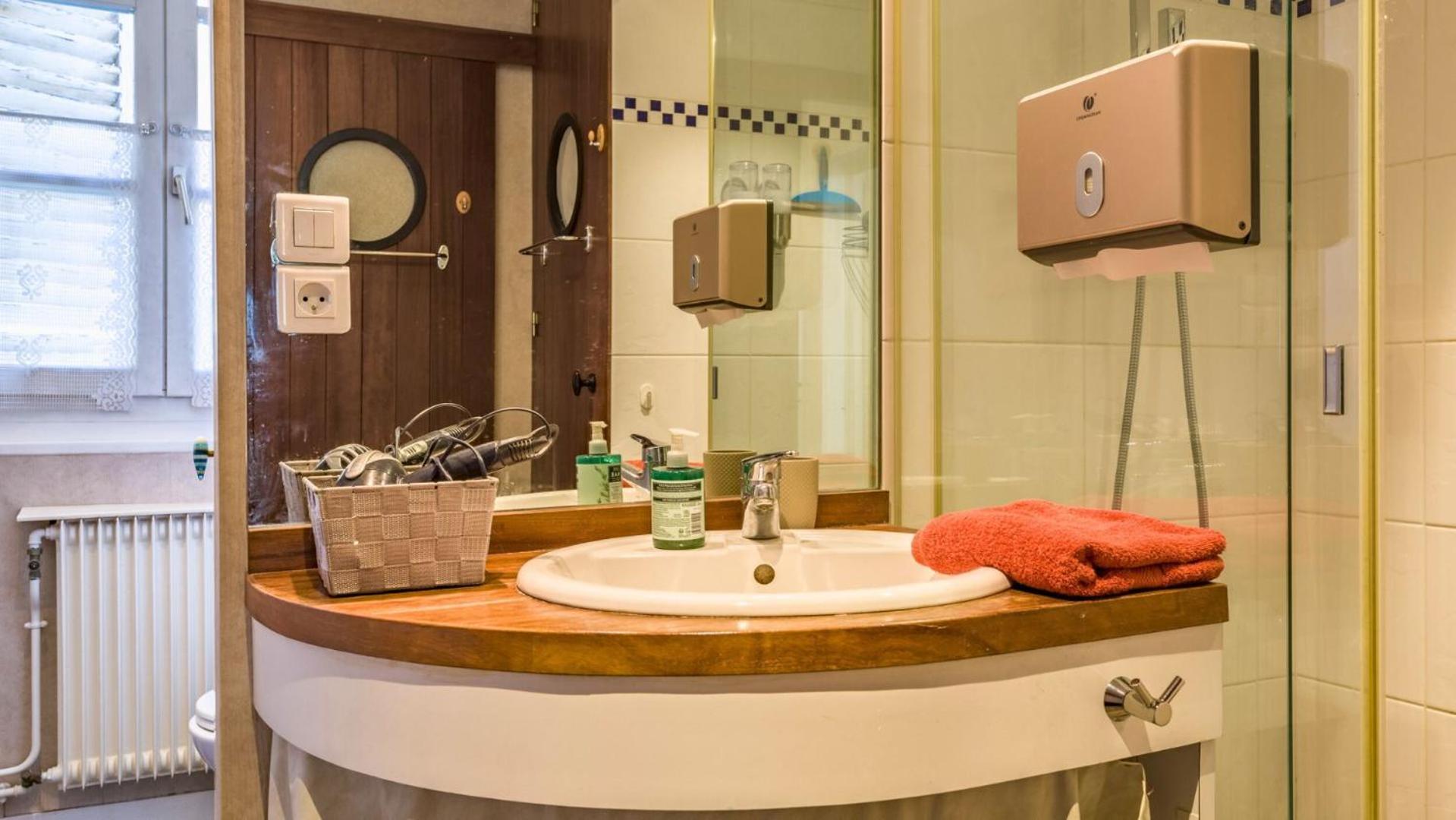 Chambre Privee Confort Charme Hypercentre Chez L'Habitant Troyes Zewnętrze zdjęcie